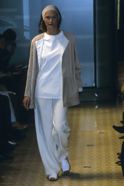 Look 5
